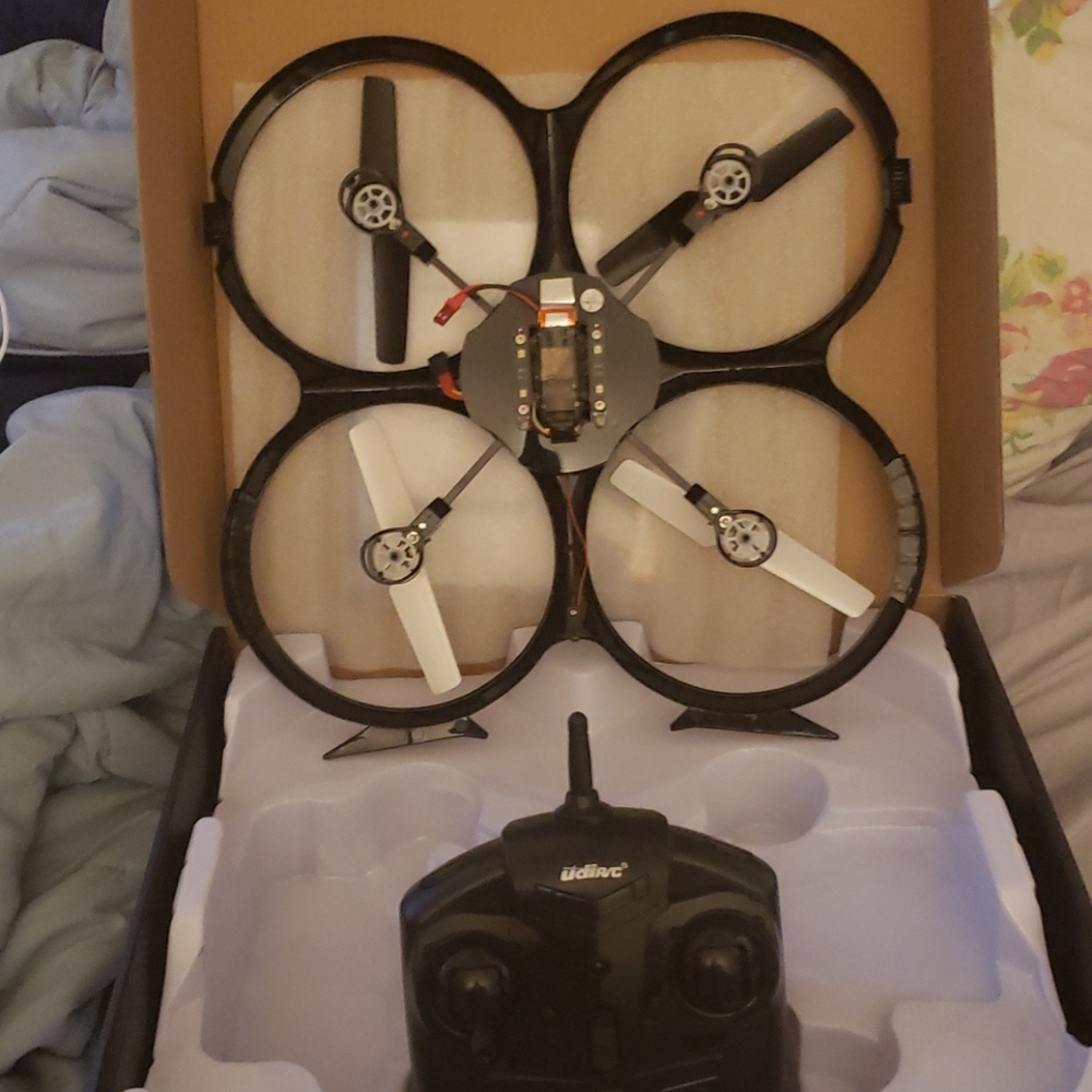 Drone - Picture 2 of 4